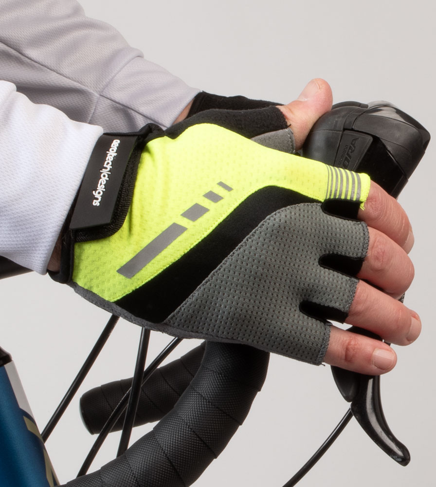 Do these gloves have 4 mm of padding?